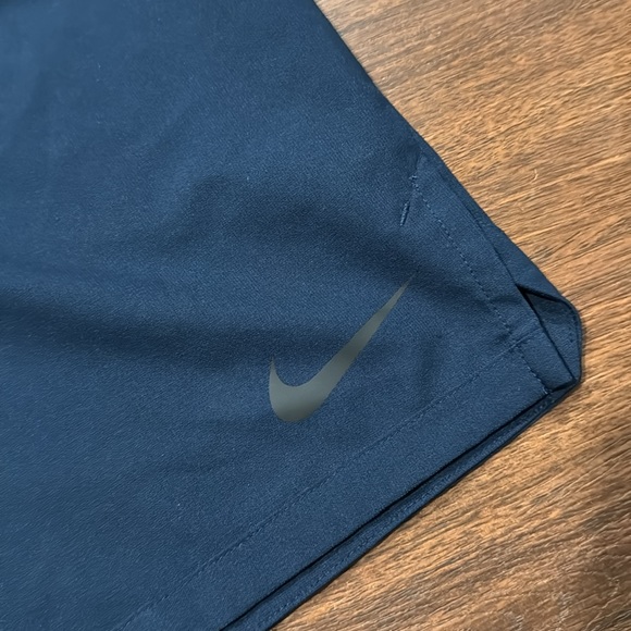 Mens Nike shorts - Picture 2 of 5